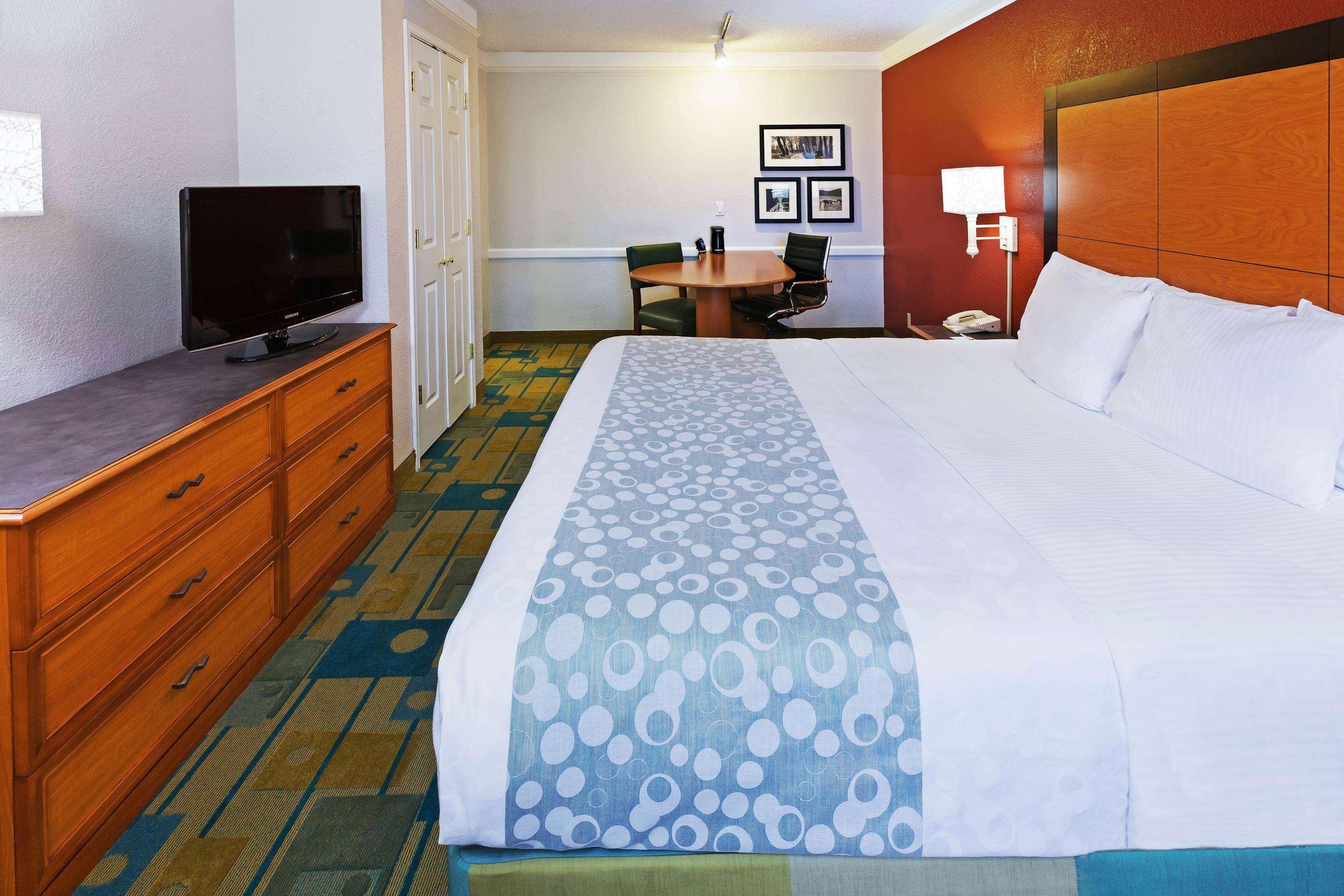 La Quinta Inn By Wyndham Victoria Kültér fotó