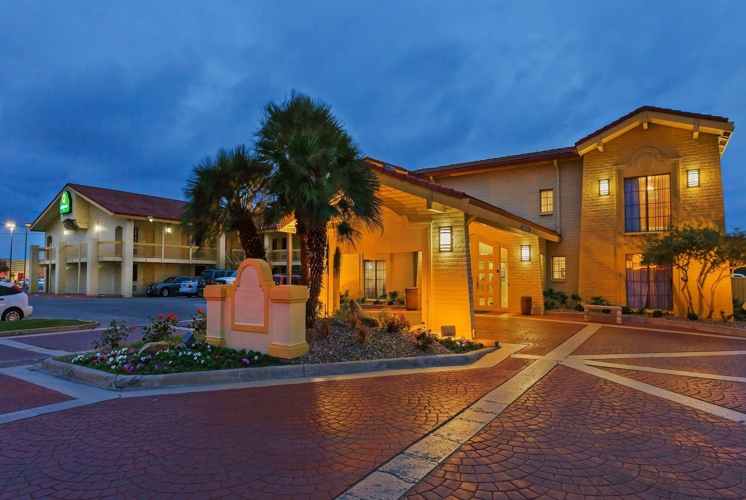 La Quinta Inn By Wyndham Victoria Kültér fotó