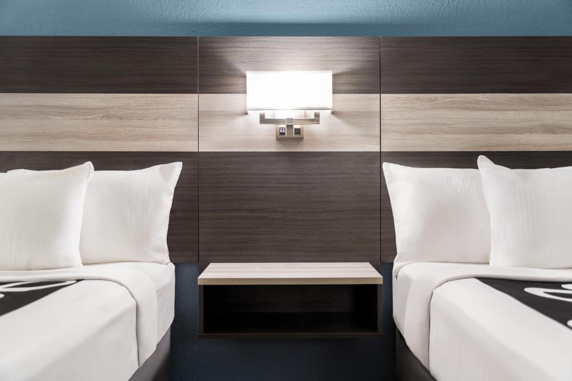 La Quinta Inn By Wyndham Victoria Kültér fotó